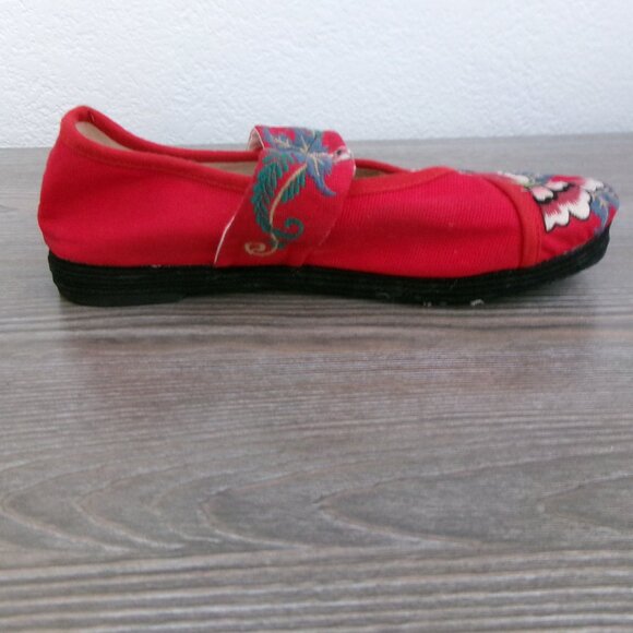 Lot 2 Pair Asian Embroidered Shoes Green Red Mary Jane and Ankle Tie 5.5 / 6 - Picture 11 of 16